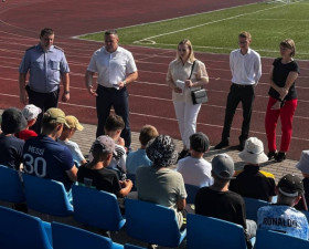 Сегодня по инициативе комиссии по делам несовершеннолетних райисполкома состоялось профилактическое мероприятие для детей, пребывающих в спортивно-оздоровительном лагере
