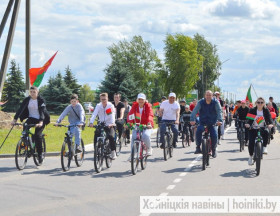 В Хойниках прошёл велопробег, приуроченный ко Дню Независимости