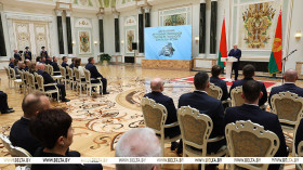 Lukashenko presents inaugural State Quality Mark awards