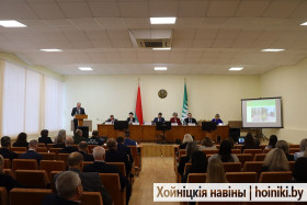 У Хойніках адбылося чарговае пасяджэнне раённага выканаўчага камітэта пад кіраўніцтвам кіраўніка раёна Дзмітрыя Шпігановіча